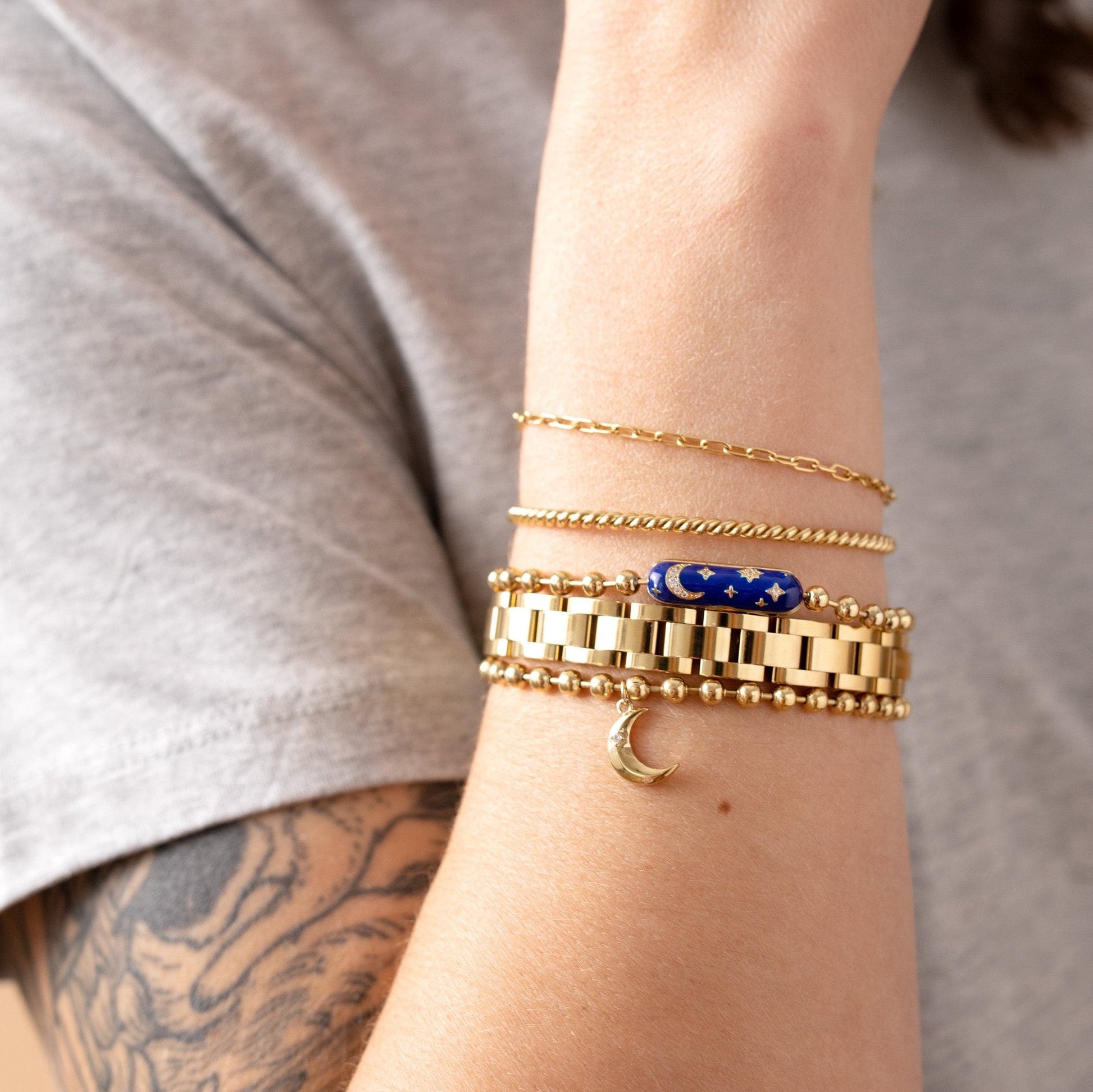 Starry Night Barrel Closure Bracelet Gold